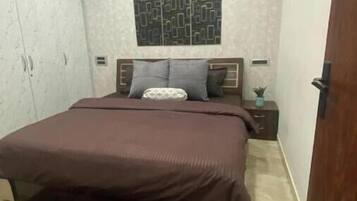 2 Schlafzimmer, Internetzugang, Bettwäsche