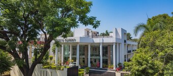 Hotel Metteyye Residency 