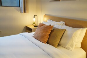 4 Schlafzimmer, Schreibtisch, Bügeleisen/Bügelbrett, WLAN