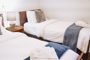 4 soveværelser, skrivebord, strygejern/strygebræt, Wi-Fi