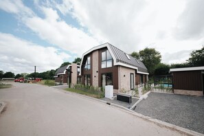House | Exterior - Beautiful Holiday Home in Waarland (Waarland)