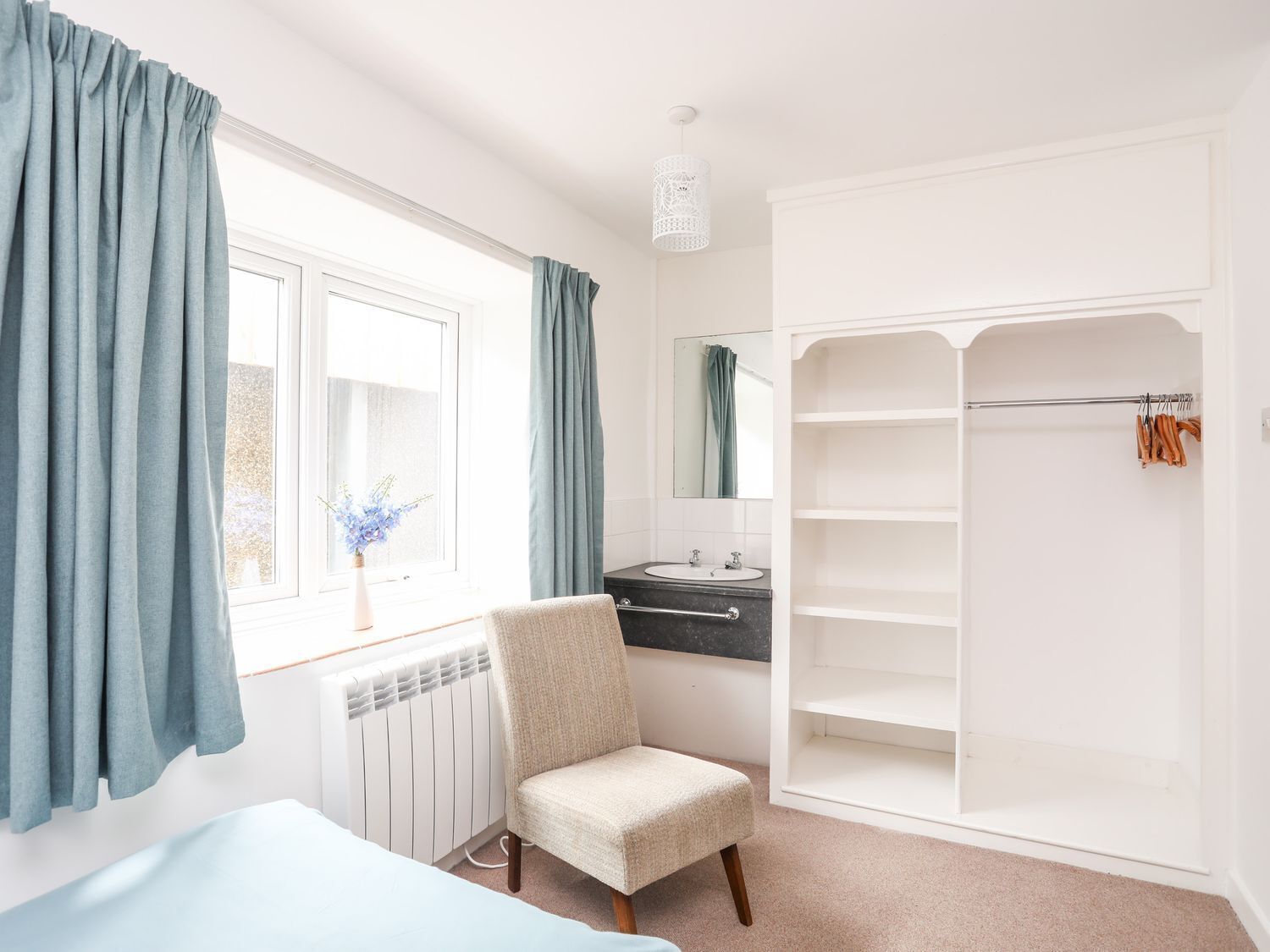 2 bedrooms, individually decorated, individually furnished, free WiFi