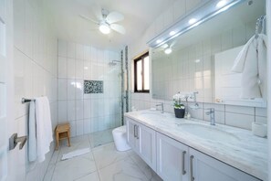 Douche, shampoing