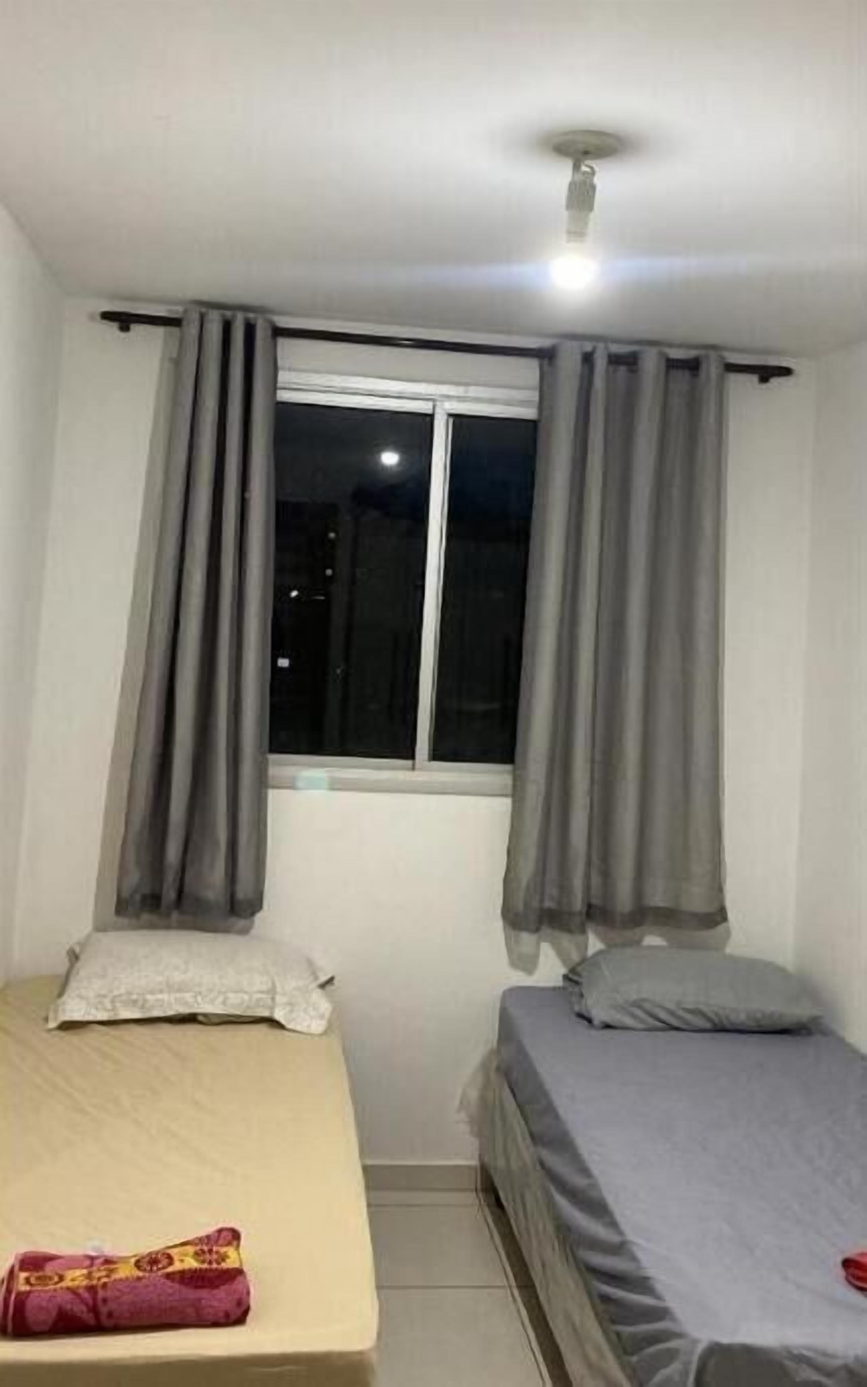 2 bedrooms, internet, bed sheets