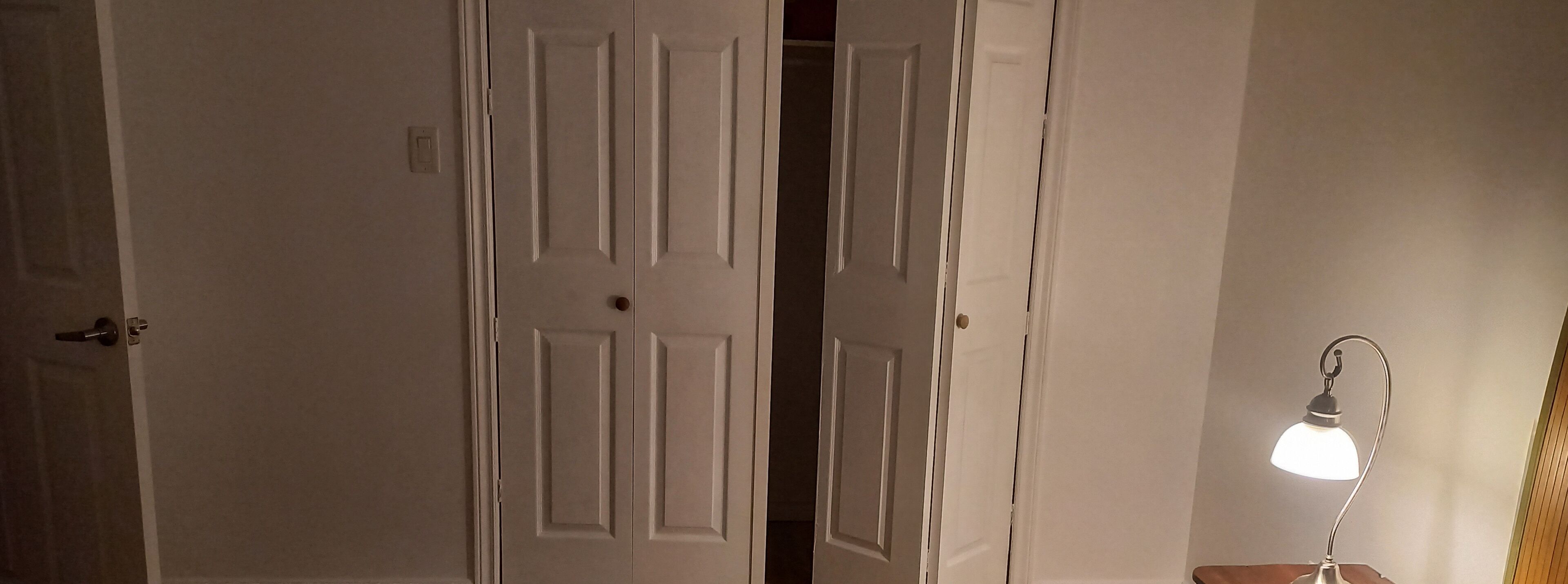 2 bedrooms, internet, bed sheets