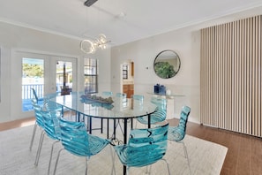 Luxury Villa, Multiple Bedrooms, Private Pool, Pool View | Dining room