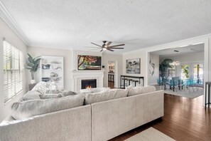 Luxury-Villa, Mehrere Schlafzimmer, eigener Pool, Poolblick | Wohnbereich