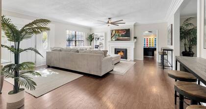 Villa Valentino Luxury 8BR Villa & Pool