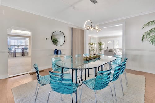 Villa de lujo, varias habitaciones, alberca privada, vista a la alberca | Comedor