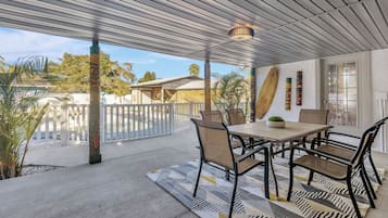 Vila Mewah, beberapa kamar, kolam renang pribadi, pemandangan kolam renang | Pemandangan balkon