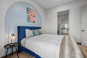 アイロン / アイロン台、WiFi、ベッドシーツ