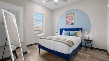 Iron/ironing board, WiFi, bed sheets