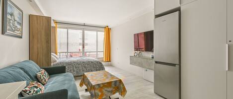 Fer et planche à repasser, Wi-Fi gratuit, draps fournis