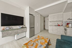 TV