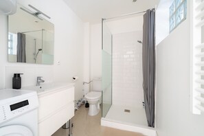 Hair dryer, towels