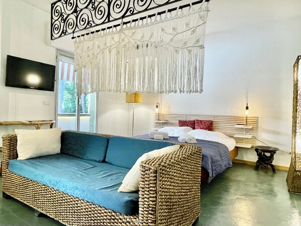 Wifi gratis y ropa de cama 