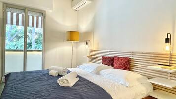 Wifi gratis y ropa de cama