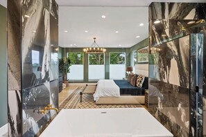 5 chambres, bureau, fer et planche à repasser, Wi-Fi gratuit
