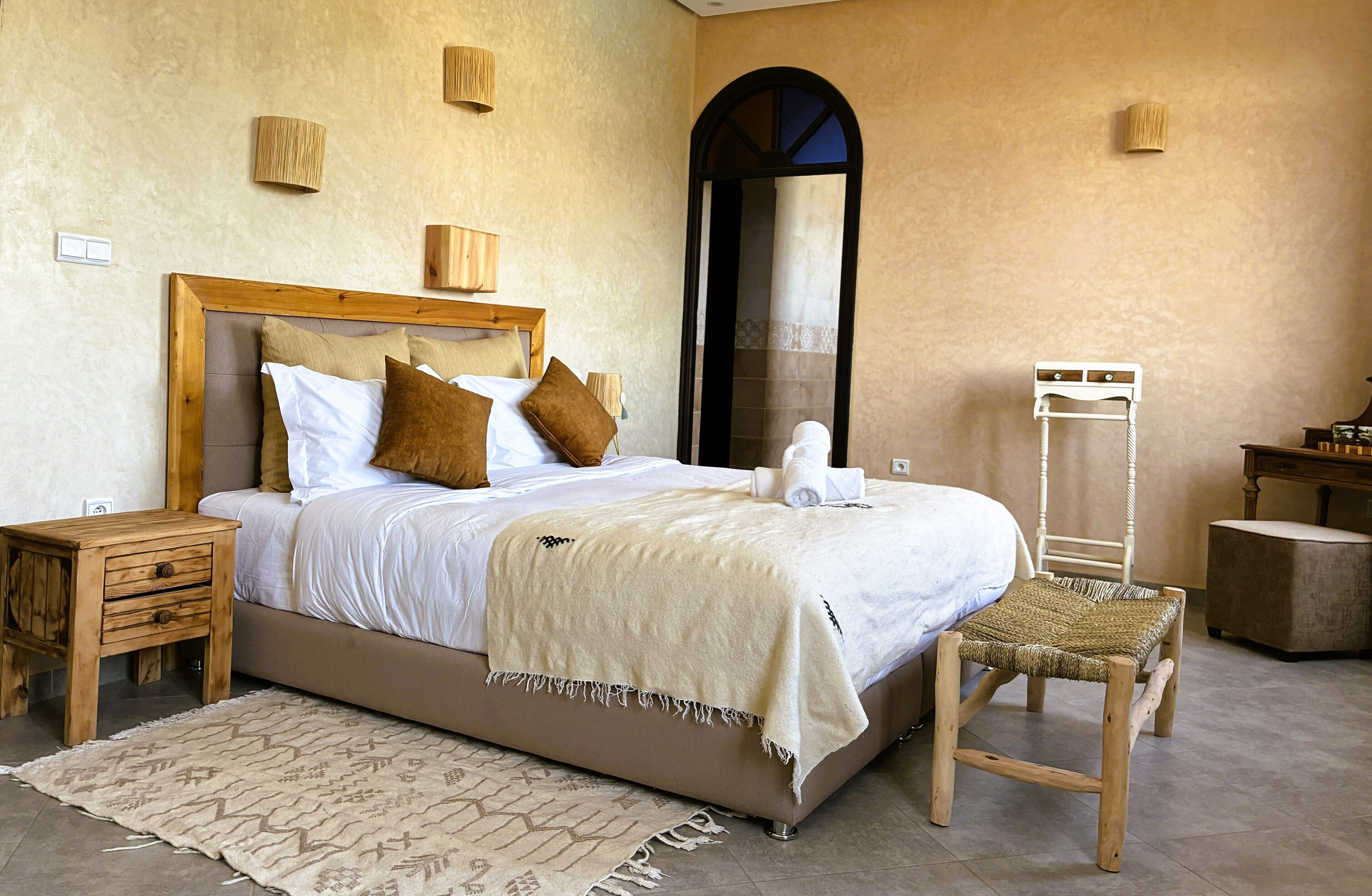 舒适三人房 | 免费 WiFi、床单