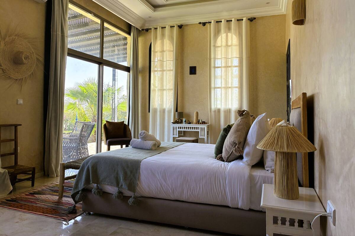 Comfort Triple Room, Pool View | WiFi (free), individually decorated, individually furnished, bed sheets