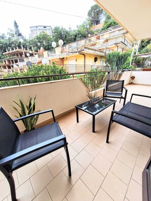 Terrace/patio - Cozy apartment for your vacation in Sicily in Letojanni and Taormina (letojanni)