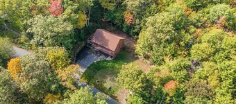 Spacious 3BR Home Near Lake & Mountain - Sleeps 9 - Sunapee Retreat