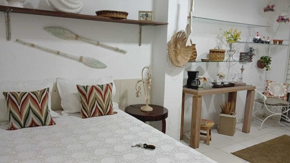 1 bedroom, WiFi, bed sheets