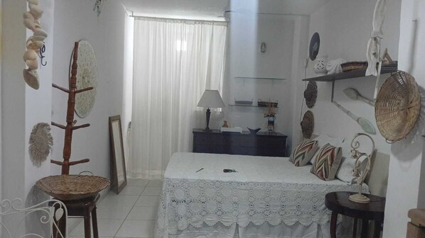 1 bedroom, WiFi, bed sheets