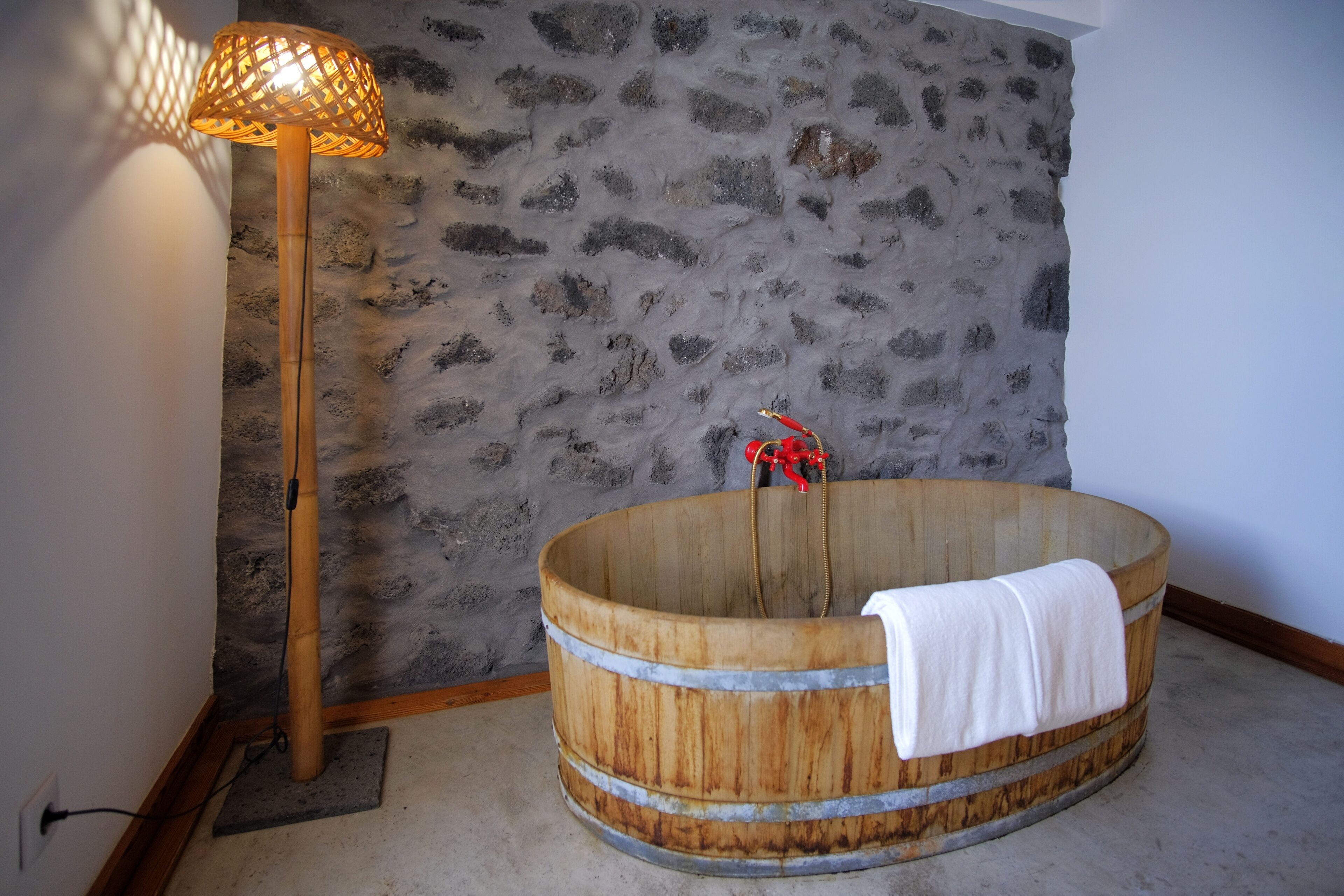 Standard Villa, 1 Bedroom, Hot Tub, Mountain View | Katil bayi/kot (percuma), Wi-fi percuma, cadar katil 