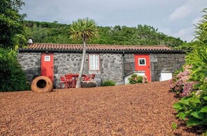 Standard Villa, 2 Bedrooms, Pool Access, Mountain View | Front of property - Aldeia dos Caldeirões (Madalena)