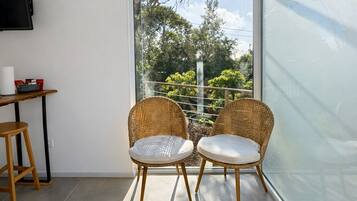 Standard Villa, 1 Bedroom, Hot Tub, Poolside | In-room dining