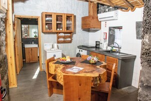 Standard Villa, 2 Bedrooms, Pool Access, Garden View | Private kitchen | Fridge, microwave, oven, stovetop