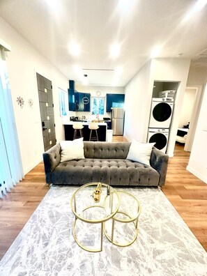 Living area - New Construction - Modern 2BR + 1Bath! (Los Angeles)