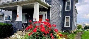 Perfect for Groups | 10BR Sleeps 26 by Falls & Fun