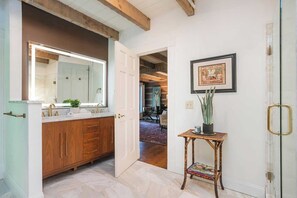 Villa (Multiple Bedrooms) | Interiör