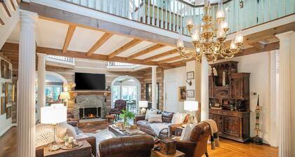 35 Acre Villa w/ Pool, Spa, Wine Cellar & Gym + Near Golf Club La Pearla Ranch by Avantstay