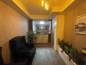 Reception - Maskan Guest House Kilimani Nairobi (Nairobi)