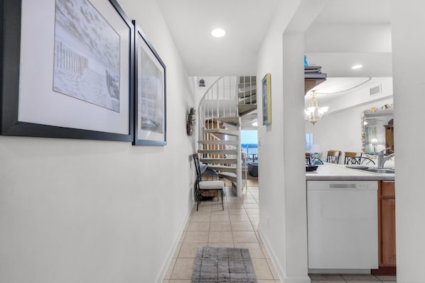 Condo, Multiple Beds (San De Luna #2) | Interior