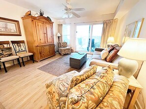 Condo, Multiple Beds (San De Luna #2) | Living area