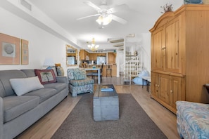Condo, Multiple Beds (San De Luna #2) | Living area