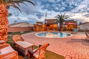 Outdoor dining - Casa De Palmas Havasu (Lake Havasu City)