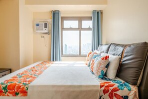 3 bedrooms, bed sheets