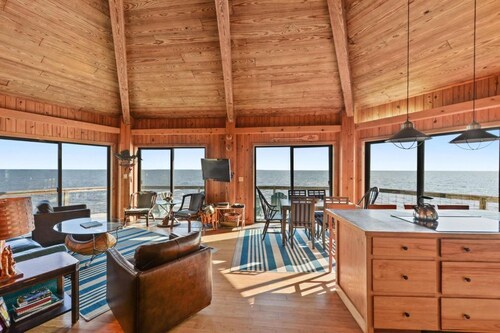 Rustic Retreat | Beach View