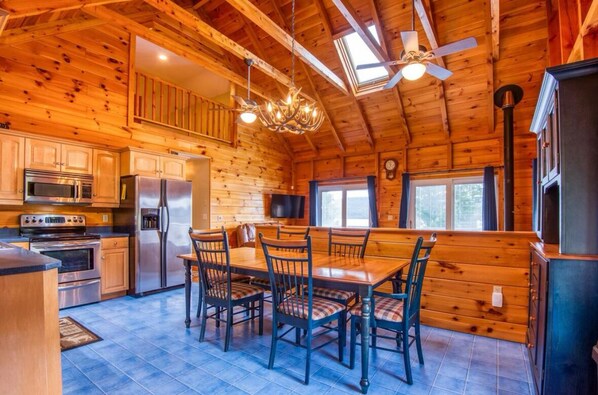 Microwave, oven, stovetop, dishwasher - Spacious 5-bedroom lake house on Akers Pond in Errol (Errol)