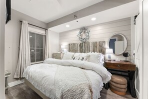 1 soverom, strykejern/-brett, wi-fi og sengetøy