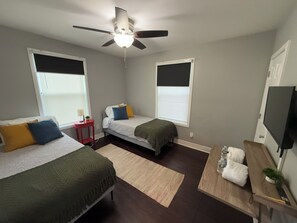 2 bedrooms, iron/ironing board, travel cot, free WiFi