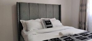 10 dormitorios, Internet, ropa de cama