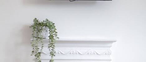 Bügeleisen/Bügelbrett, Internetzugang, Bettwäsche