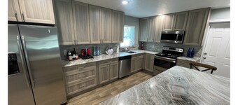 Relax with the whole family at this peaceful, private & near beach house!