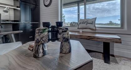 Cozy Haven - 4 En-Suite BR + Hot Tub + Fire Pit